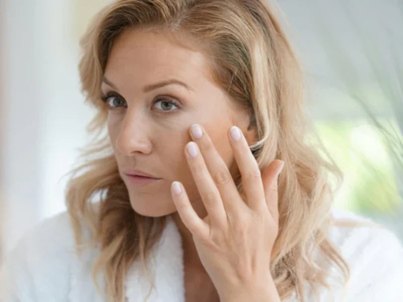 10 راه‌ درمان چین و چروک صورت