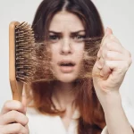 دلایل ریزش شدید مو در زنان